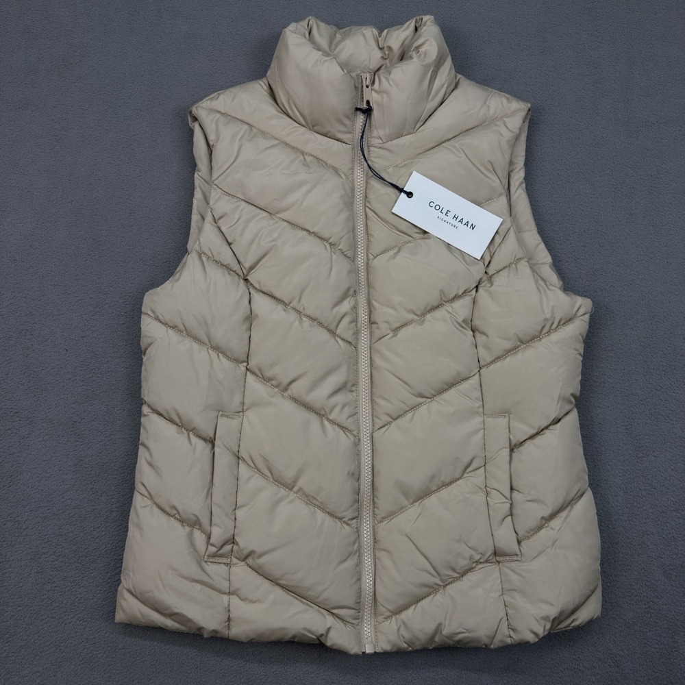NWT COLE HAAN Womens Size S Collared Zip Front Chevron Dune Quilted Puffer Vest